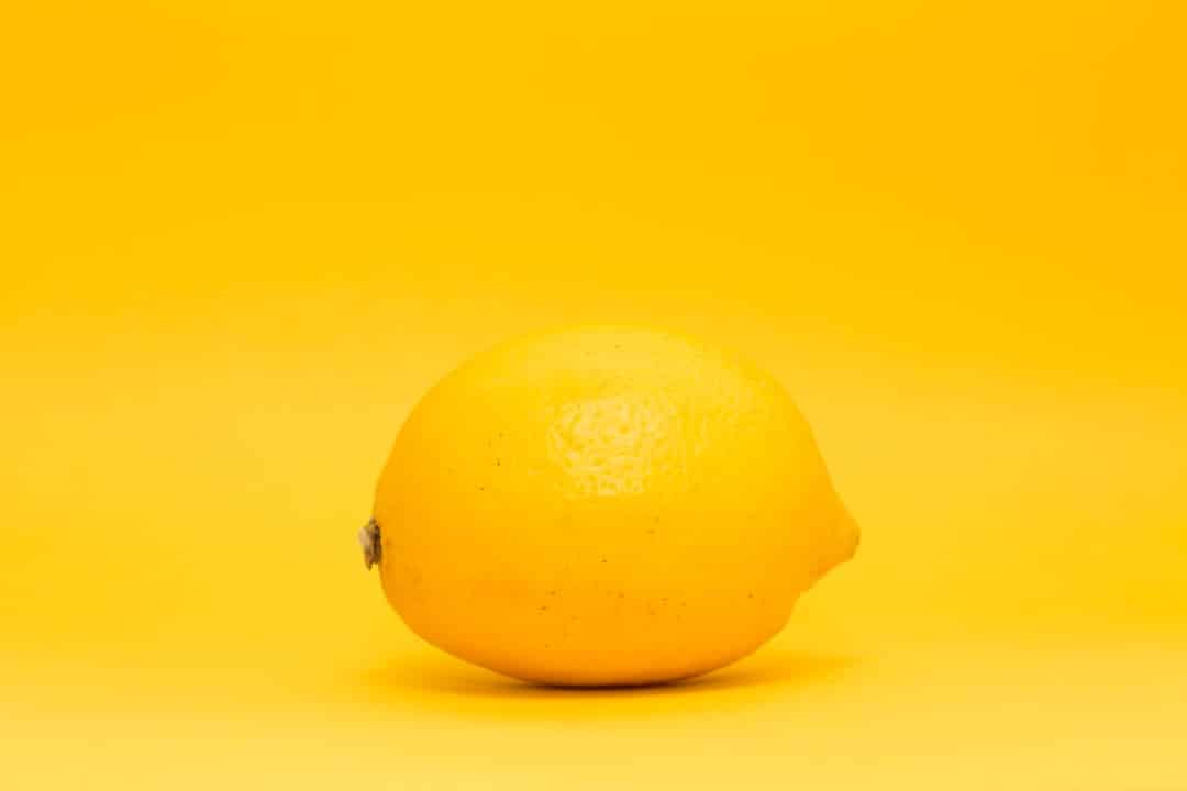 découvrez le poids du zeste de citron et son utilisation en cuisine. apprenez à doser cet ingrédient essentiel pour rehausser vos plats avec une touche de fraîcheur et de saveur. idéal pour les amateurs de cuisine à la recherche de précision et de conseils pratiques.