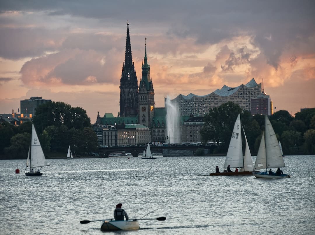 Entdecken Sie eine Vielzahl spannender Aktivitäten für alle Altersgruppen! Egal, ob Sie auf der Suche nach Outdoor-Abenteuern, kreativen Workshops oder kulturellen Veranstaltungen sind, finden Sie Inspiration für Ihre nächsten Ausflüge und Hobbys.