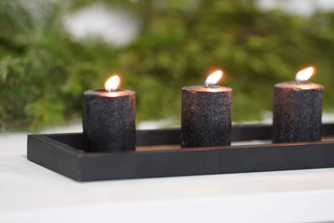 Descubra el arte de hacer velas con nuestra guía completa. aprende las técnicas, los materiales necesarios y da rienda suelta a tu creatividad para realizar velas únicas y aromáticas que alegrarán tu interior.